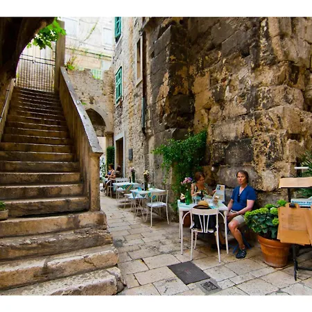 Appartement Diocletian Pearl