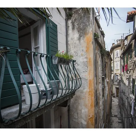 Diocletian Pearl Apartment *